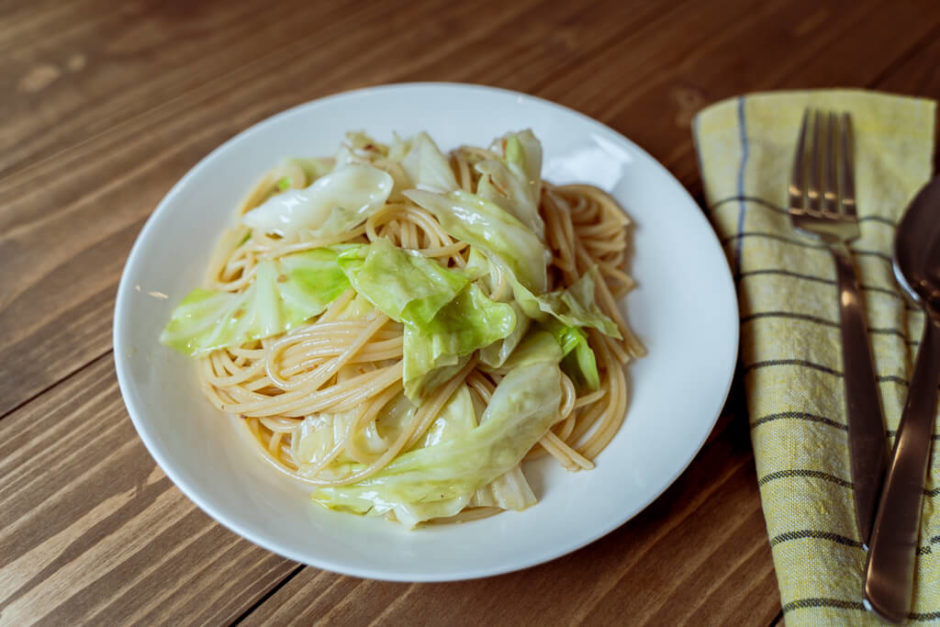 キャベツとアンチョビのパスタ