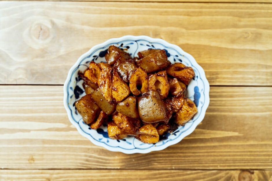 「こんにゃくとちくわの甘辛煮」の作り方